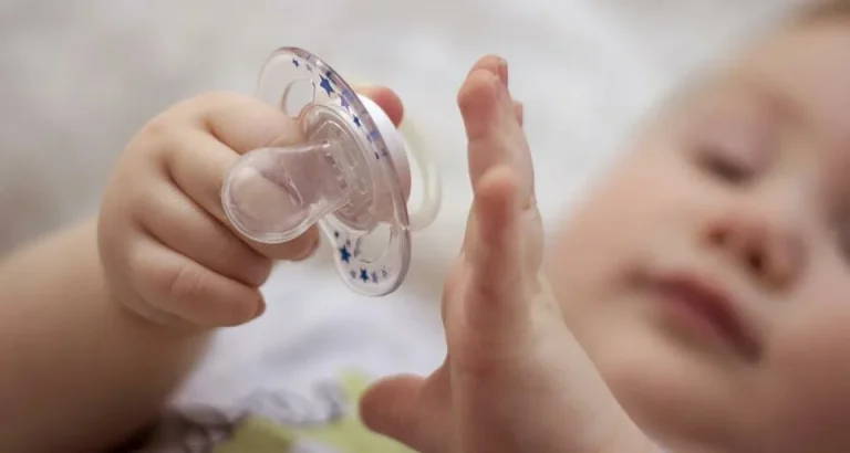 5 Important Guidelines For Choosing The Right Pacifier For Our Children